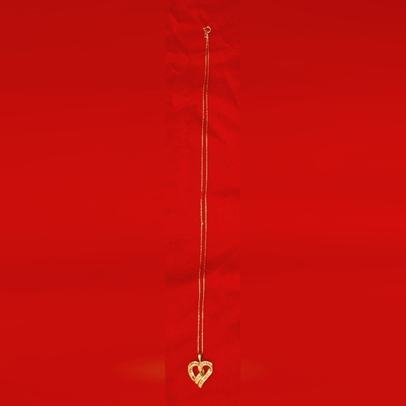 10KT Forever Diamond Yellow Gold Pave Diamond Twisted Heart Pendant Necklace 20" - Picture 12 of 16